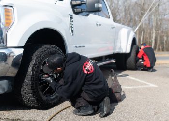 SheehyToyota-Fredericksburg-F350-COSMETIC-RIMREPAIR